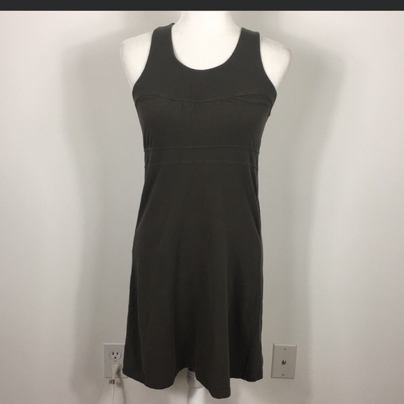 Athleta Dresses & Skirts - Athleta Sage Green Sleeveless Athletic Dress
